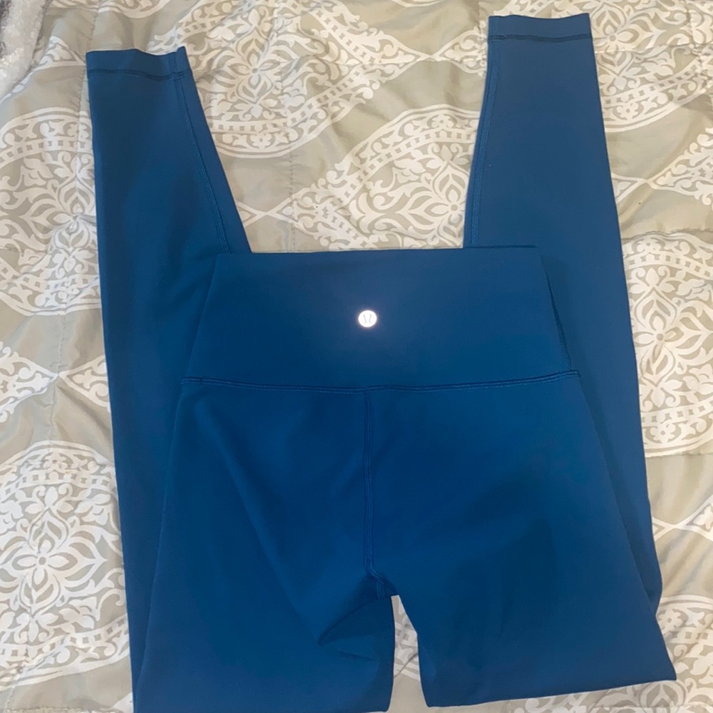 Lululemon 28” wundertrain
